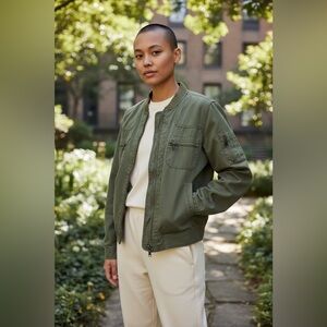 💚Eddie Bauer Army Green Women's Jacket Size Small 💚Excellent Condition!